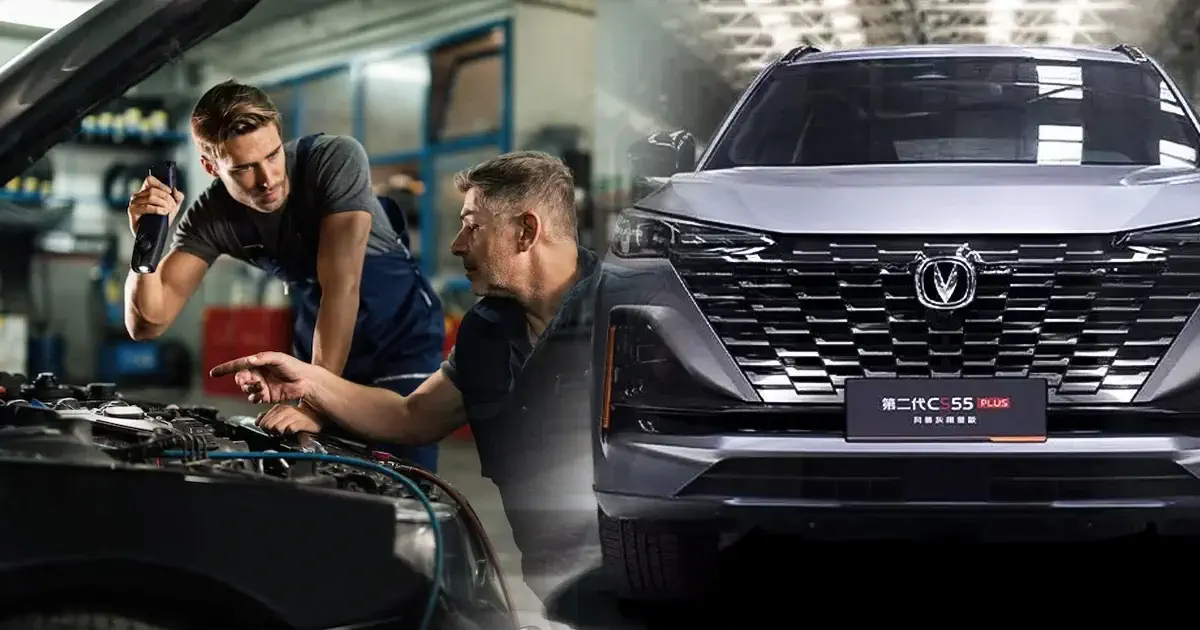 مکانیک در حال تعمیر خودروی چانگان در تعمیرگاه